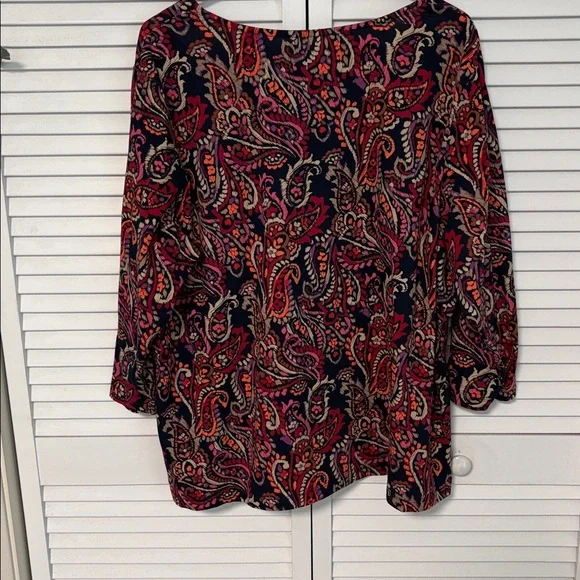 Appleseed's Paisley Blouse - Red and Black 3/4 Sleeves 2X - Picture 4 of 7